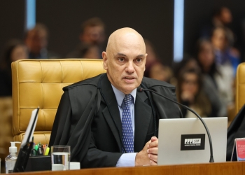 Moraes dá 15 dias para Emanuelzinho se explicar por ataques a Mauro Mendes