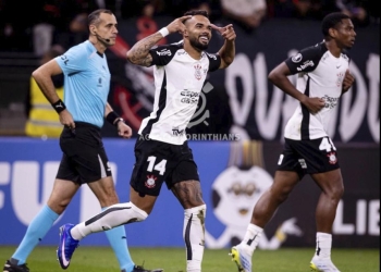 Corinthians vence Santa Fe e domina Grupo E da Libertadores 