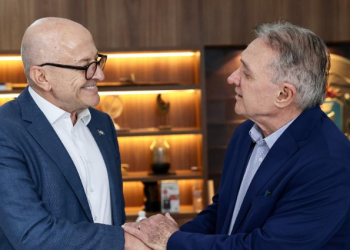 Governador reafirma compromisso com construção e retomada de creches em Mato Grosso