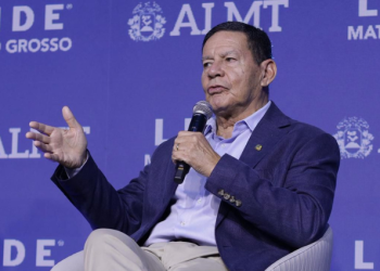 Mourão diz que Lula perdeu chance de ser estadista ao vetar PL da dosimetria: “poderia ter sido magnânimo”