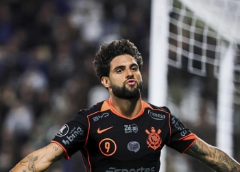 Corinthians inicia Libertadores com vitória e Diniz tem estreia de gala