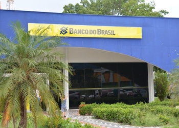Servidores do Estado recebem salários de abril nesta quarta-feira