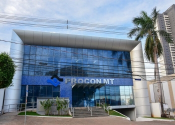 Procon aplica multa de R$ 5 milhões a grupo varejista por prejudicar consumidor com propaganda enganosa