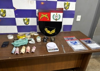 Denúncia anônima leva PM a desmantelar “escritório do tráfico” em Rondonópolis