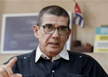 Cuba estuda movimentação militar dos EUA diante de ameaças de Trump