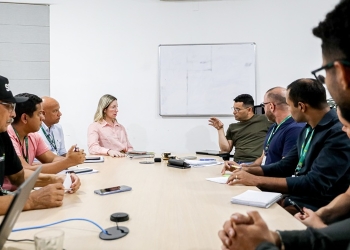Reunião define estratégias para coibir comércio ambulante irregular nas unidades de saúde da Capital