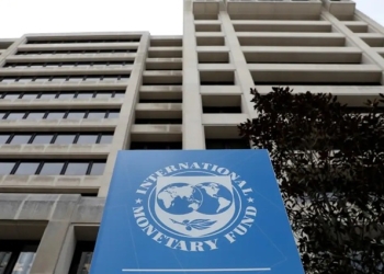 FMI corta previsão para economia global, mas eleva PIB do Brasil