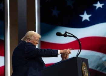 Trump se irrita com pergunta de jornalista: “Não sou pedófilo”