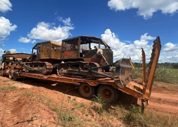 Fiscalização apreende três tratores usados para degradação ambiental