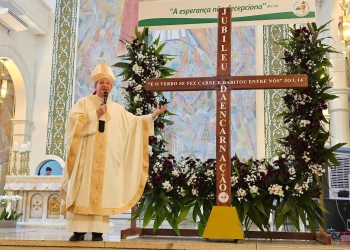 Dom Mário se despede de fiéis antes de assumir Arquidiocese de Aparecida