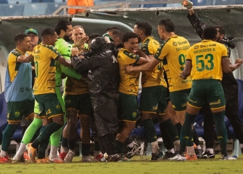 Eduardo vê Cuiabá melhor e diz que chuva impactou no resultado: “Atrapalhou o espetáculo”
