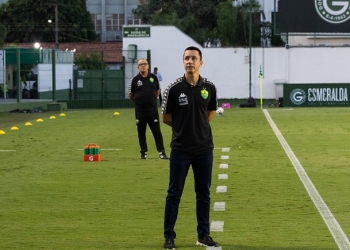 Eduardo valoriza quebra de tabu após 10 meses e cobra elenco por desempenho aliado a resultados