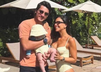 Mariana Rios curte dia especial em família com o filho de três meses e o marido