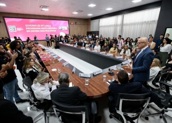 Governo lança pacote de ações e firma pacto entre poderes no combate à violência contra a mulher