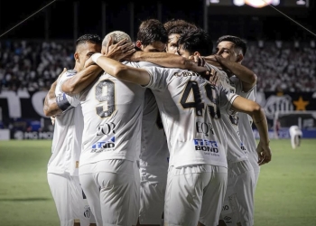 Santos vence o Deportivo Cuenca e vai aos playoffs da Sul-Americana
