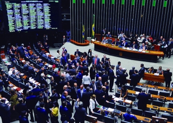 Pacote aprovado na Câmara mira endividamento e dependência externa do agro