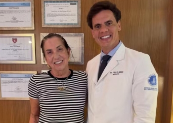 Médico de Margareth Serrão mostra transformação após cirurgias estéticas