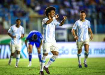 Grêmio goleia o Confiança e avança na Copa do Brasil