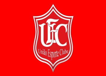 União banca recuperação de atacante e rescinde após participação em futebol amador sem autorização