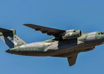 Embraer assina contrato de venda de aviões para os Emirados Árabes