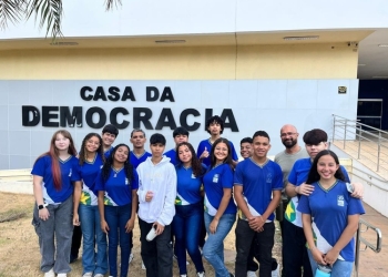 Seduc e TRE-MT mobilizam estudantes da Rede Estadual para tirar o primeiro título de eleitor