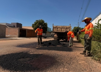 Prefeitura intensifica manutenção viária e amplia frente de tapa-buracos na região do Nico Baracat