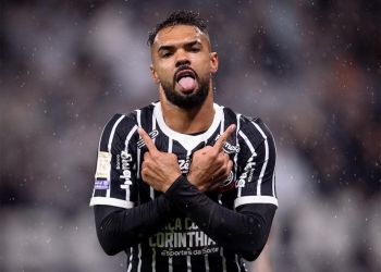 Corinthians derrota o São Paulo em clássico movimentado e ganha fôlego no Brasileirão