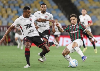 Fluminense cede empate ao Vitória no Maracanã e amplia jejum de vitórias