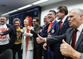 Comissão especial da Câmara dos Deputados aprova relatório de PEC que acaba com escala 6X1