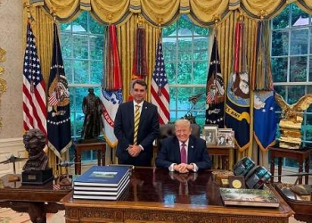 Reunião entre Flávio e Trump