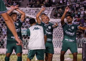 Em duelo de líderes, Luverdense é atropelado pelo Gama e perde a invencibilidade na Série D
