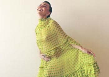 Grávida, Sabrina Sato aposta em vestido soltinho para jogo do Brasil e Japão