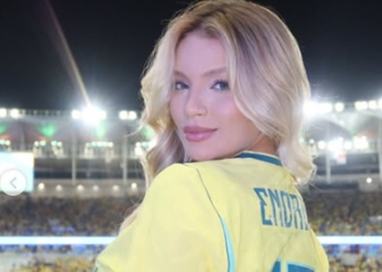 Gabriely Miranda homenageia Endrick com nail art inspirada na Copa do Mundo 2026