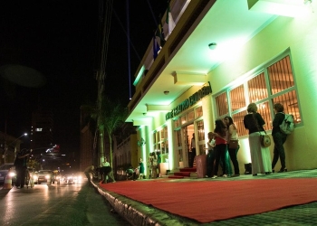 Cine Teatro Cuiabá exibe jogo entre Brasil e Haiti com celebração da cultura migrante em MT