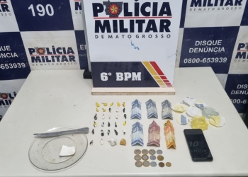 PM fecha ponto de venda de drogas e prende quatro suspeitos com pasta base de cocaína