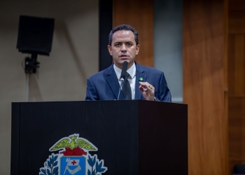Deputado denuncia cobrança ilegal da Águas Cuiabá, aponta rombo milionário