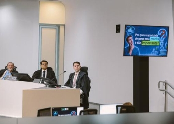 Estudo inédito relatado pelo conselheiro Alisson Alencar revela realidade fiscal de 25 municípios mato-grossenses