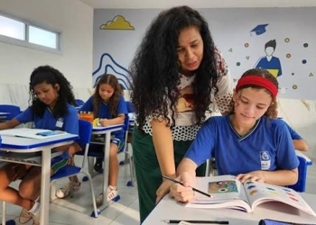 Seduc seleciona professores para atuar em curso preparatório do Exame Certificador da Educação de Jovens e Adultos