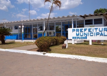 Prefeita homologa contrato de quase R$ 2 milhões para marmitex e serviços de buffet